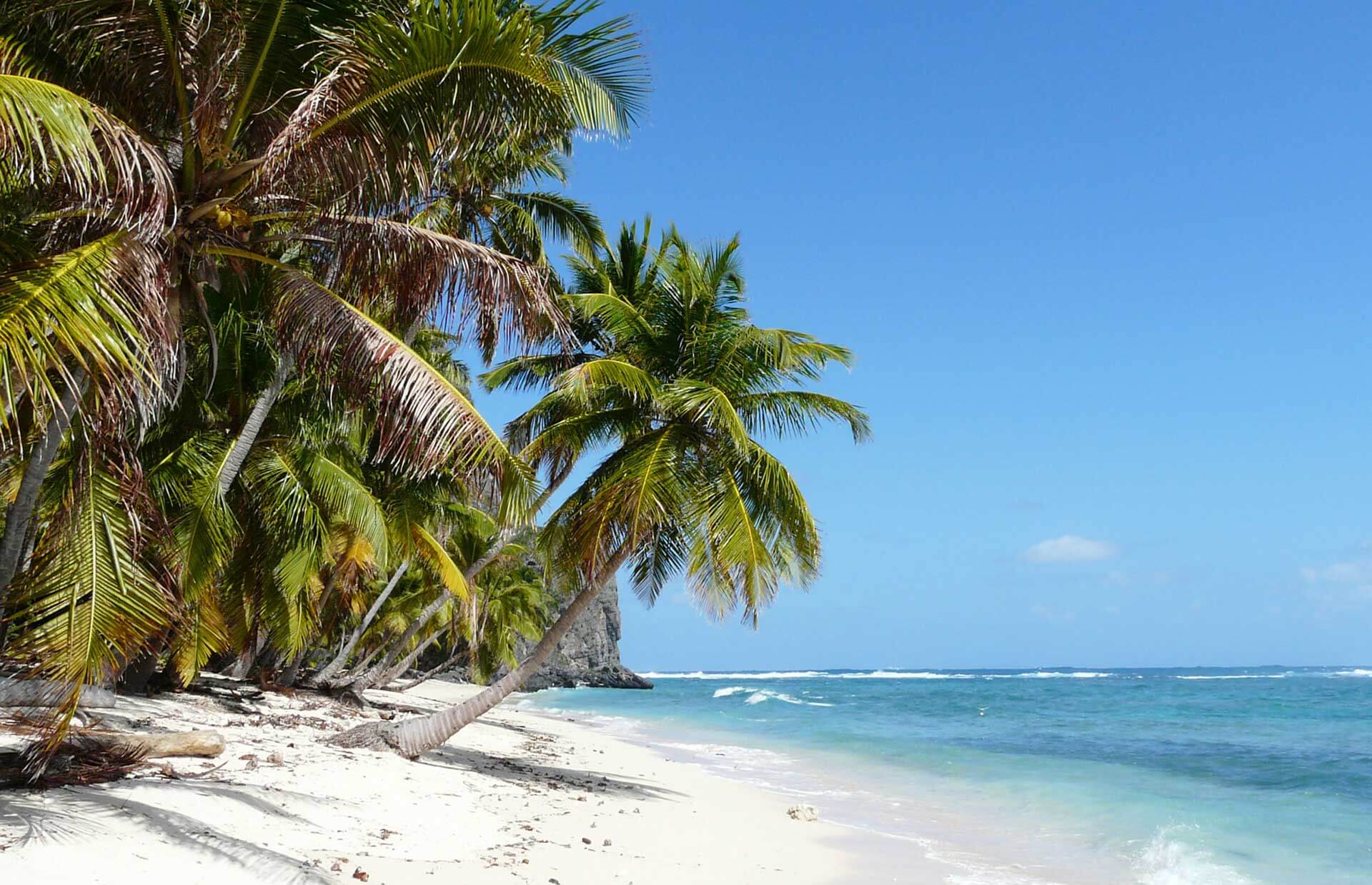 PlayaFronton-in-Las-Galeras