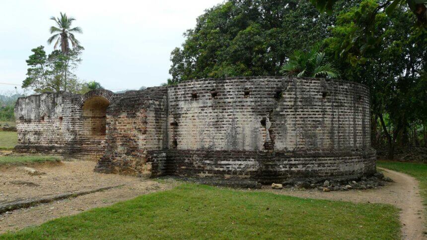 Ruinen Fortaleza de la Concepción in La Vega Vieja