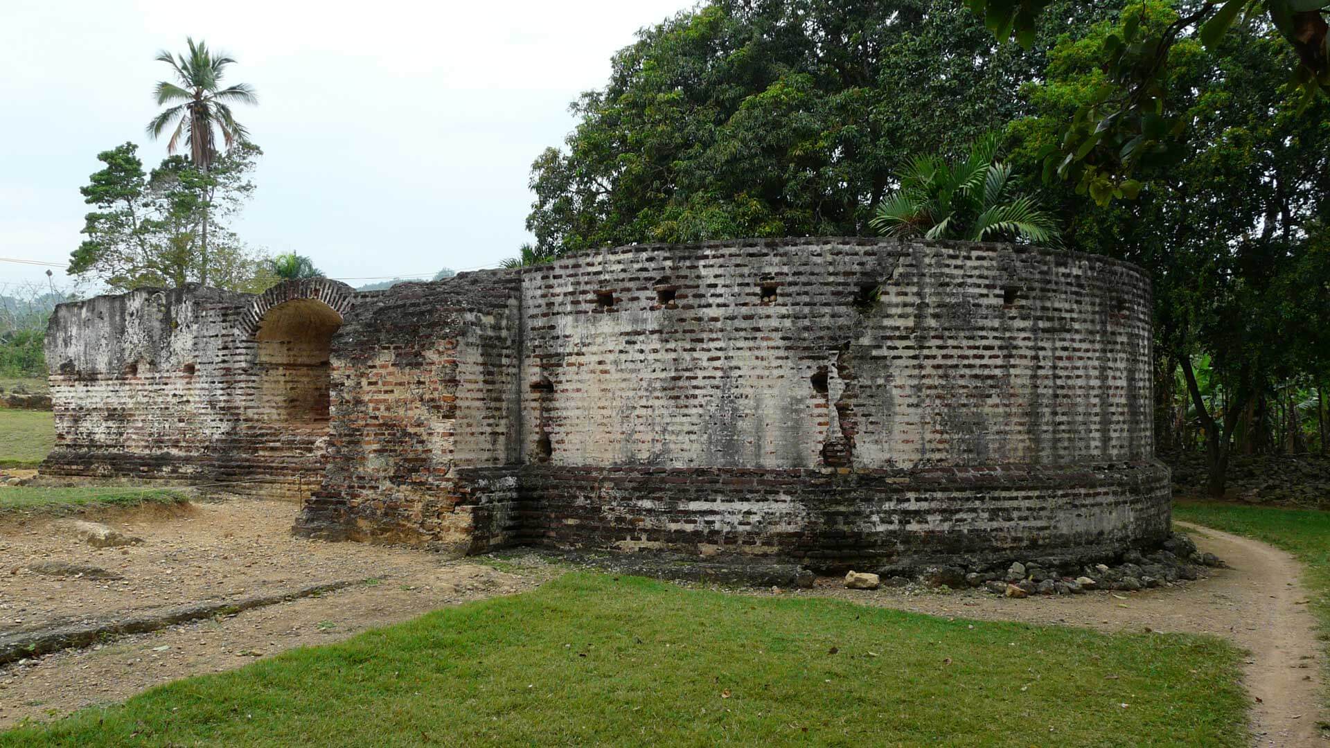 Ruinen Fortaleza de la Concepción in La Vega Vieja